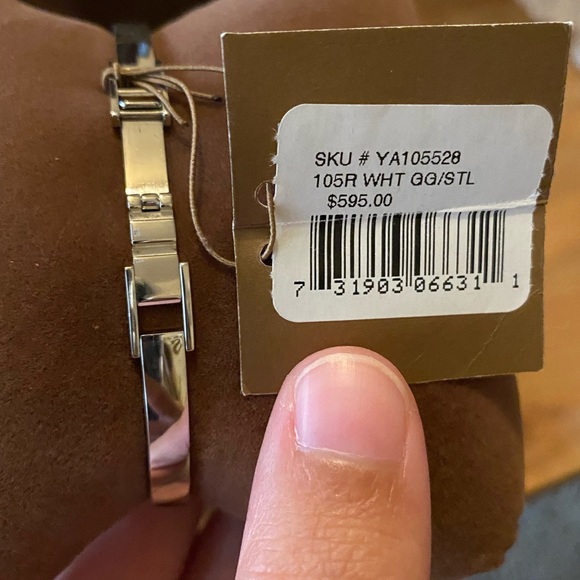 Gucci Watch in Silver - Picture 4 of 6